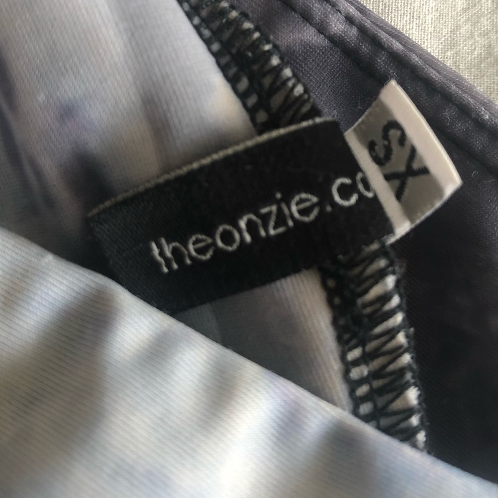 Onzie Yoga Leggings Size XS - Picture 6 of 7